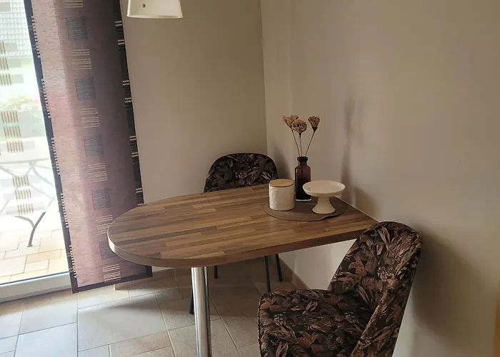 Fliederhain * شتولبرغ